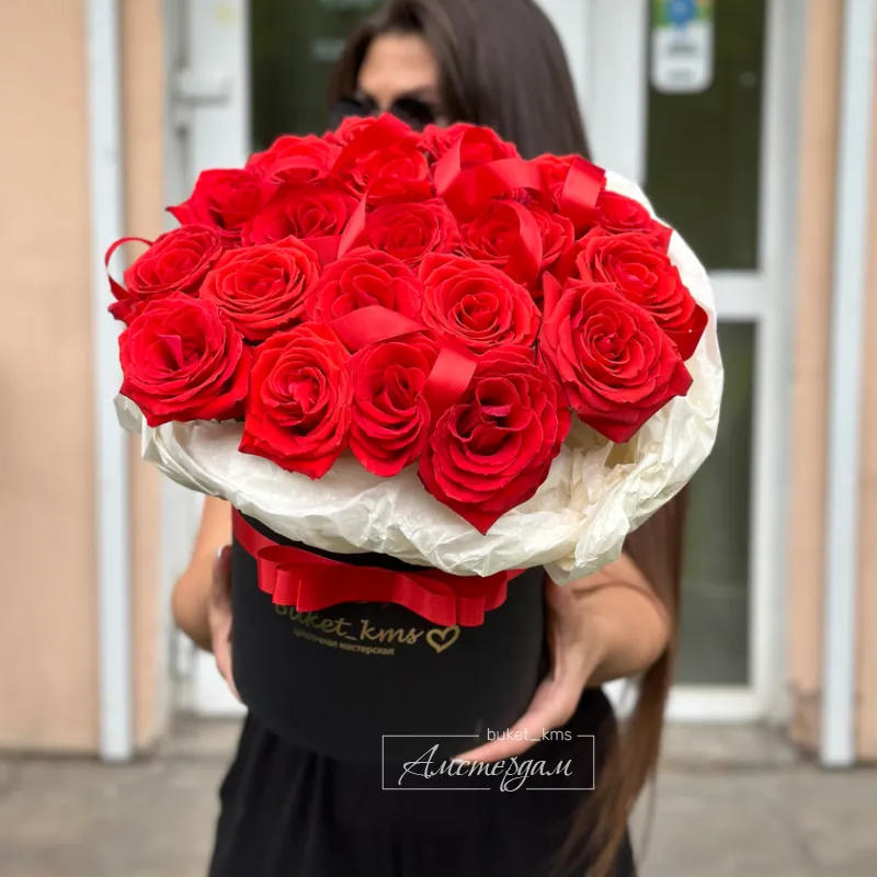 Красные розы 