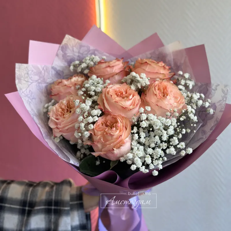 Розы и гипсофила с теплым приветом 