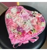 Нежное сердечко с живыми цветами